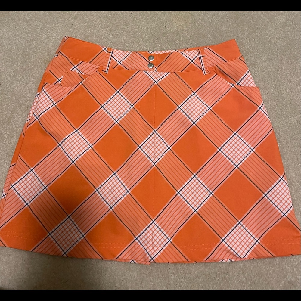 Salenger size 4 skort with pockets